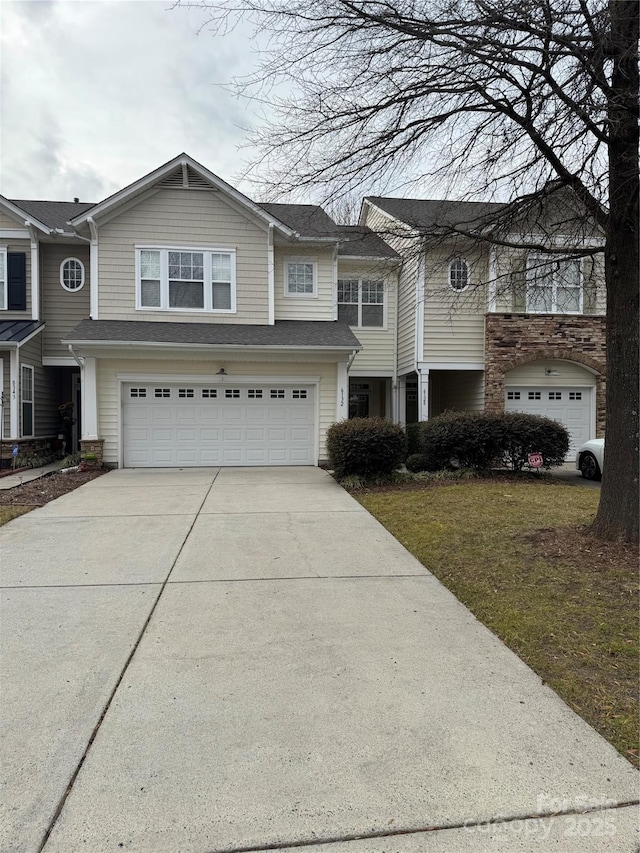 6132 Pale Moss Ln, Charlotte, NC 28269 - view of front of house with a garage and a front lawn