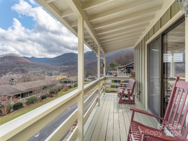 balcony featuring a mountain view