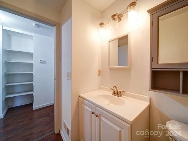 7800 Highbanks Ct, Charlotte, NC 28212 - photo 16