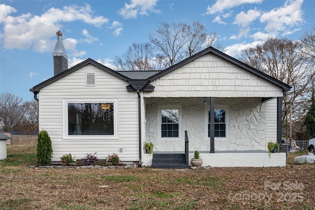 view of front of house featuring a porch