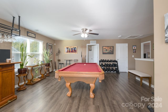 playroom featuring dark hardwood / wood-style floors, ceiling fan, and pool table