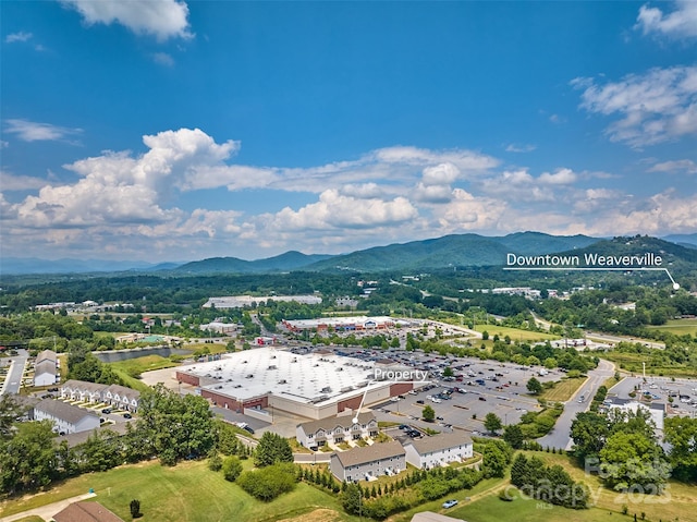 bird's eye view featuring a mountain view