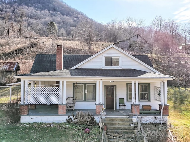 view of front of house featuring covered porch