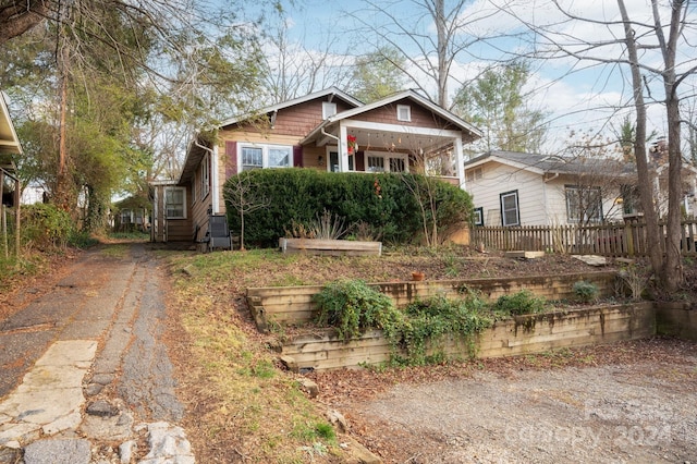 view of front of property