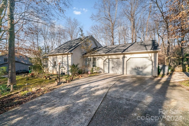 view of front of house featuring a garage