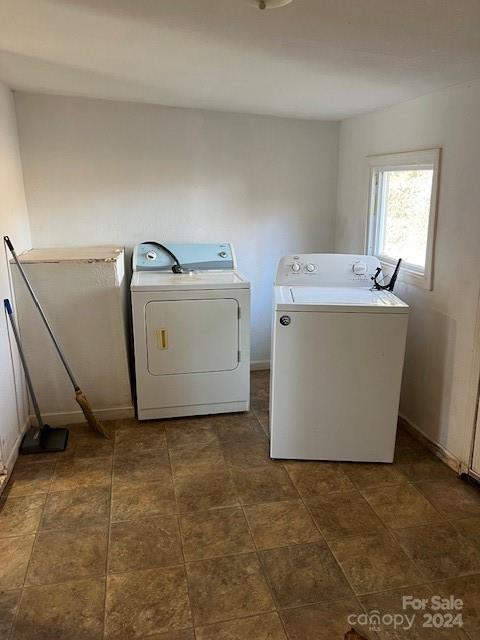 laundry area featuring washer and dryer