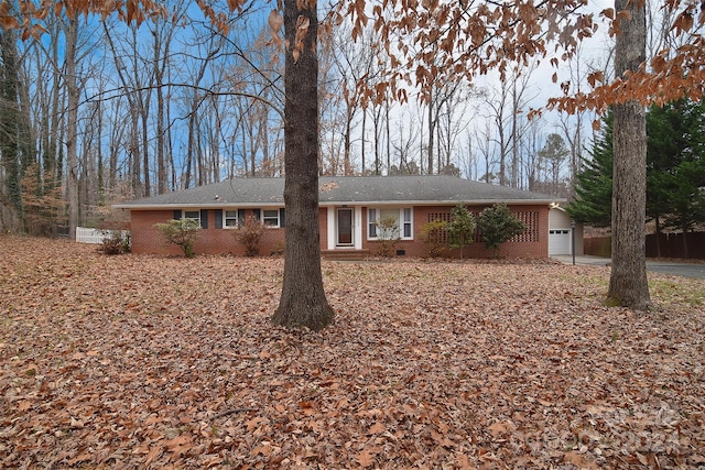 view of front of home featuring a garage