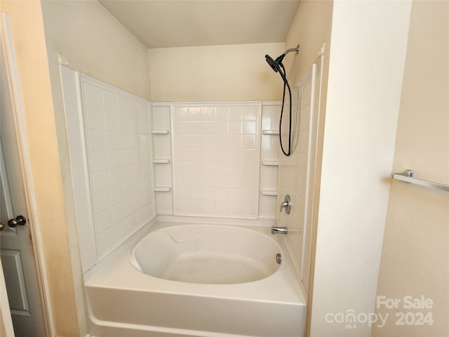 bathroom featuring shower / tub combination