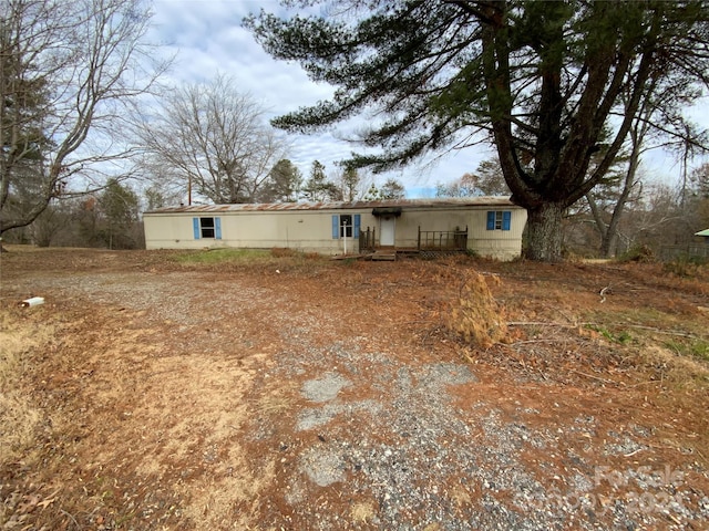 view of front of property