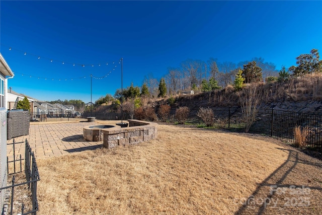 view of yard featuring a patio