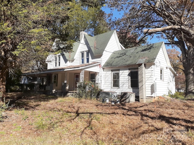 view of front of property with covered porch