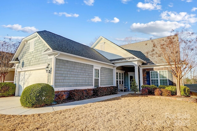 view of front of house featuring a garage