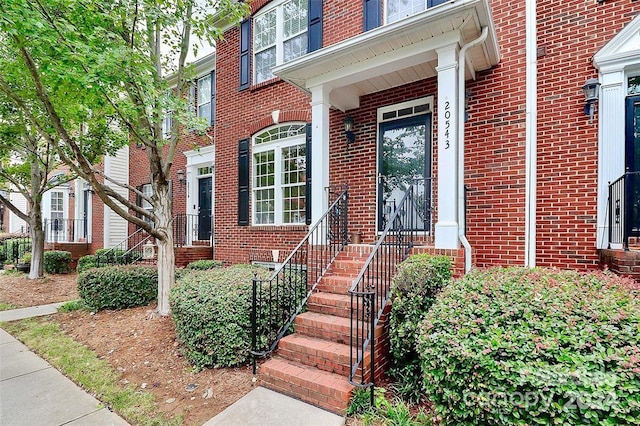 view of property entrance