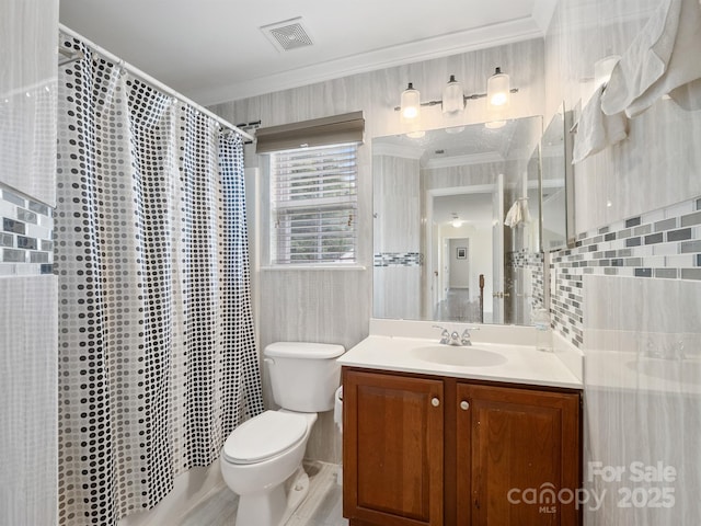 9903 Southampton Commons Dr, Charlotte, NC 28277 - bathroom with vanity, crown molding, a shower with curtain, and tasteful backsplash