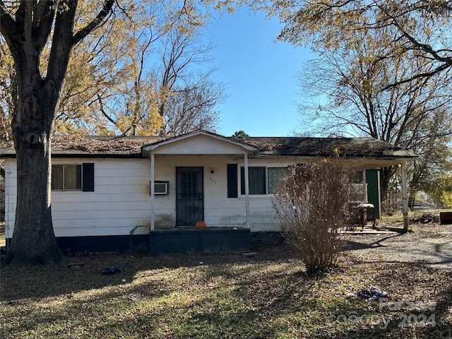 view of single story home