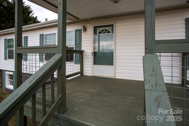 view of property entrance