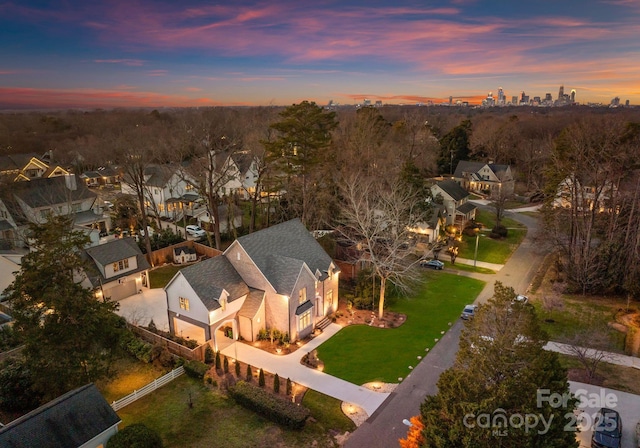 view of aerial view at dusk