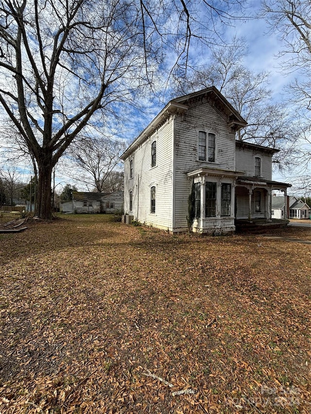 view of side of home