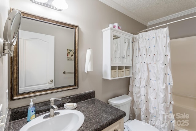 full bathroom featuring ornamental molding, vanity, a textured ceiling, shower / tub combo with curtain, and toilet