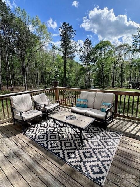 123 Kingfisher Dr, Mooresville, NC 28117 - deck with outdoor lounge area