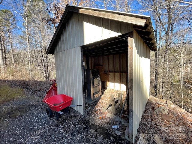 view of outbuilding