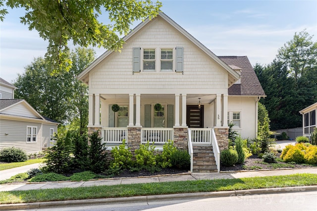 view of front of home featuring a porch