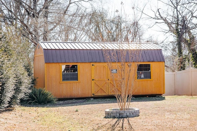 view of outbuilding