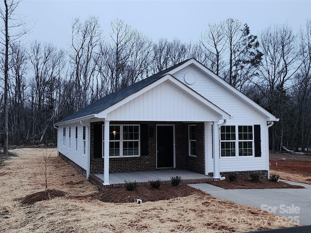 view of front of house