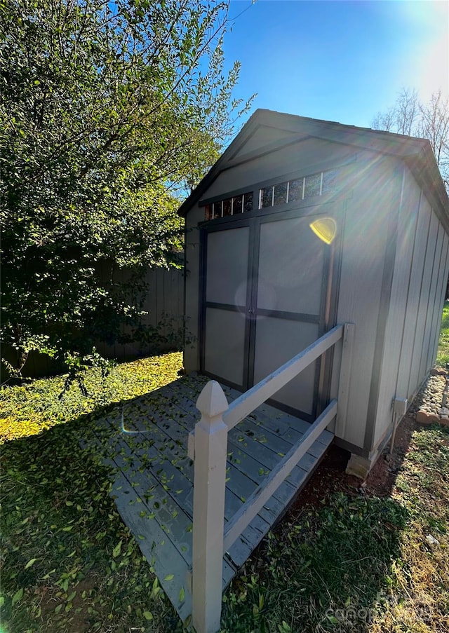 view of outbuilding