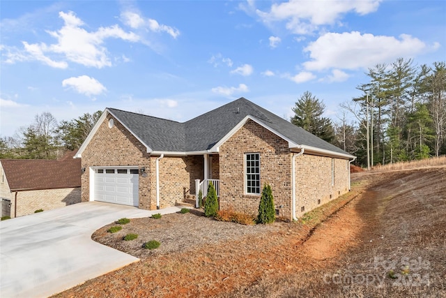 view of front facade with a garage