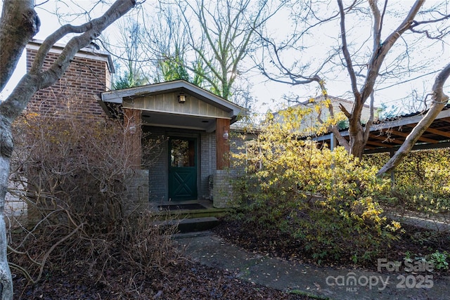 view of entrance to property