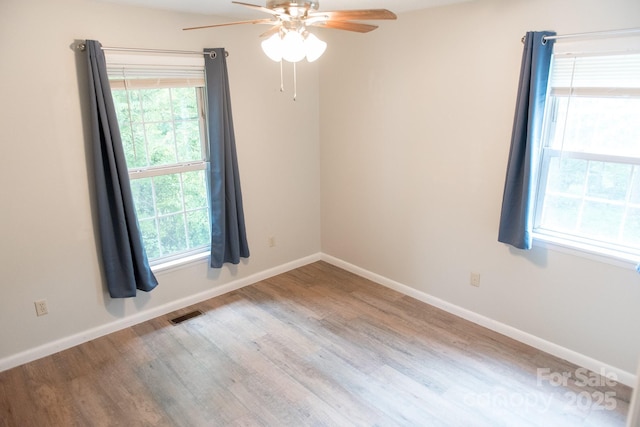 empty room with ceiling fan