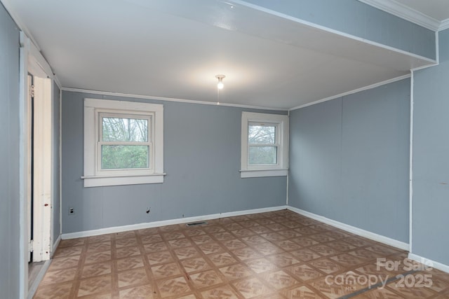 empty room with ornamental molding