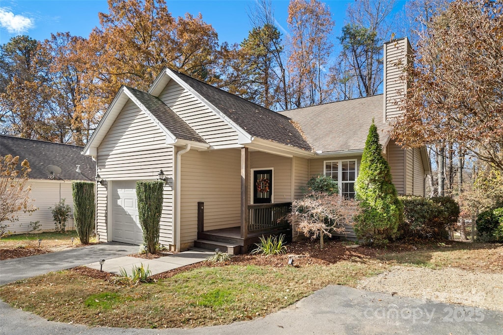 view of front of house featuring a garage