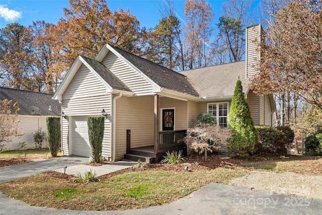 view of front of house featuring a garage