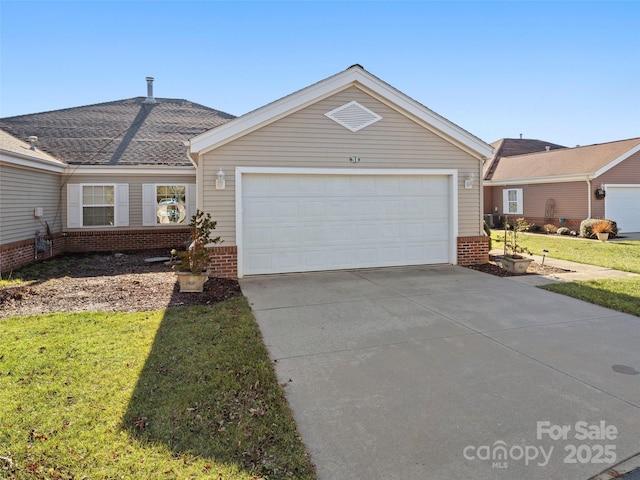 single story home with a front lawn