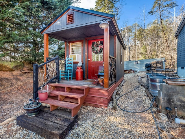 view of outbuilding