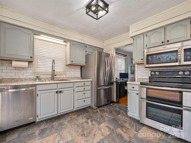 2113 Glenheath Dr, Hendersonville, NC 28791 - photo 13