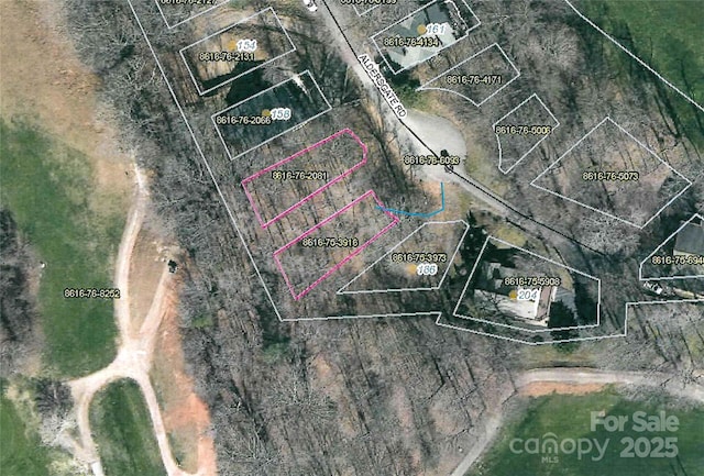6, 7 Aldersgate Rd Unit 6And 7, Waynesville, NC 28786