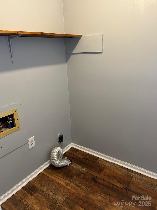 clothes washing area with washer hookup, hookup for an electric dryer, and hardwood / wood-style flooring