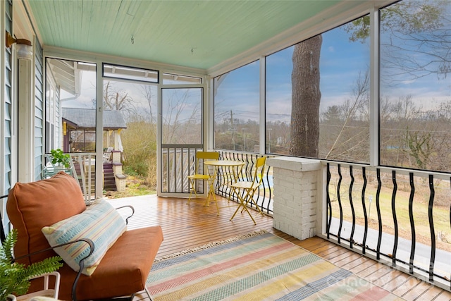 view of sunroom / solarium