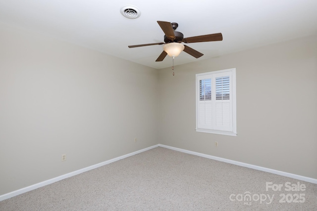 empty room with ceiling fan