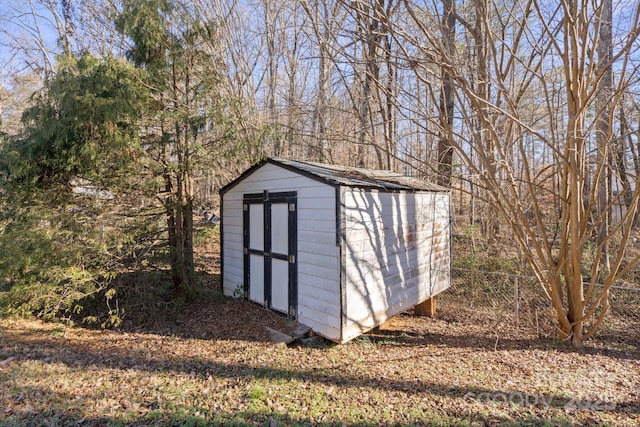 view of outbuilding