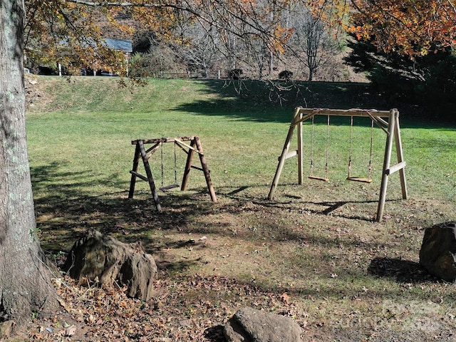 41 Cottontail Ln, Canton, NC 28716 - view of grassy yard