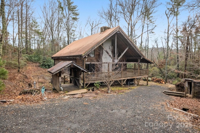 view of front of property featuring a deck