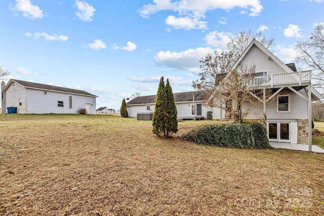 exterior space with a lawn