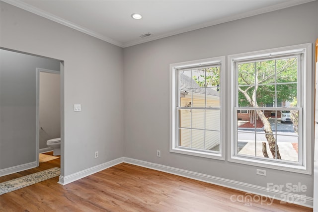 7019 Walnut Ridge Ct, Charlotte, NC 28217 - unfurnished room with light wood-style flooring, baseboards, crown molding, and recessed lighting