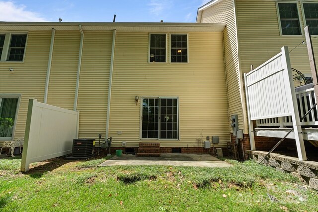 7019 Walnut Ridge Ct, Charlotte, NC 28217 - rear view of property featuring central AC, a patio, and crawl space
