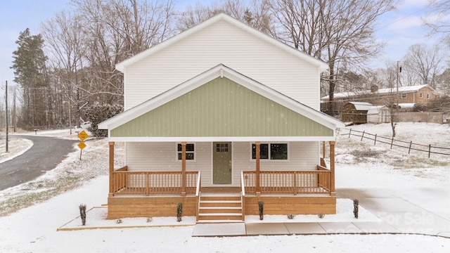 view of front facade with a porch