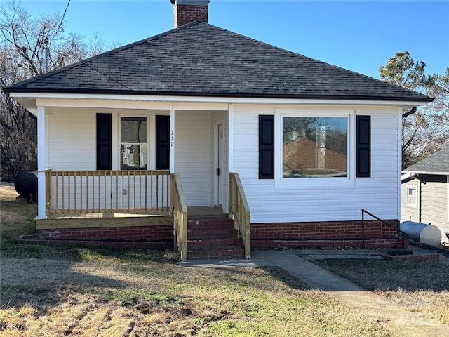 bungalow-style home with covered porch